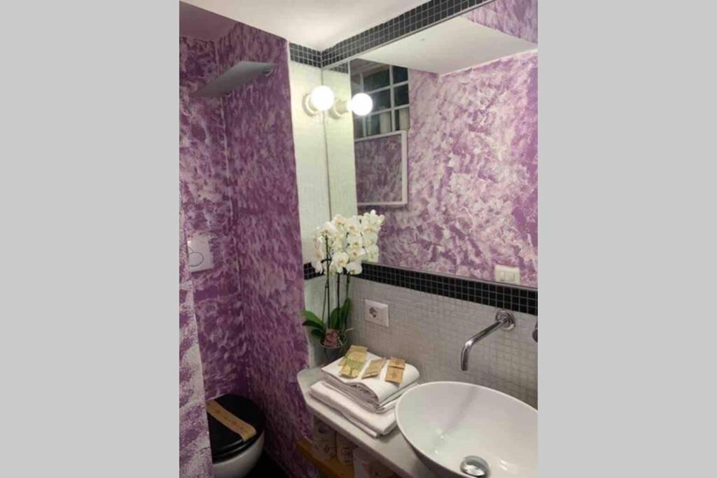 Small Mezzanine Apartment Colosseo Rzym Zewnętrze zdjęcie