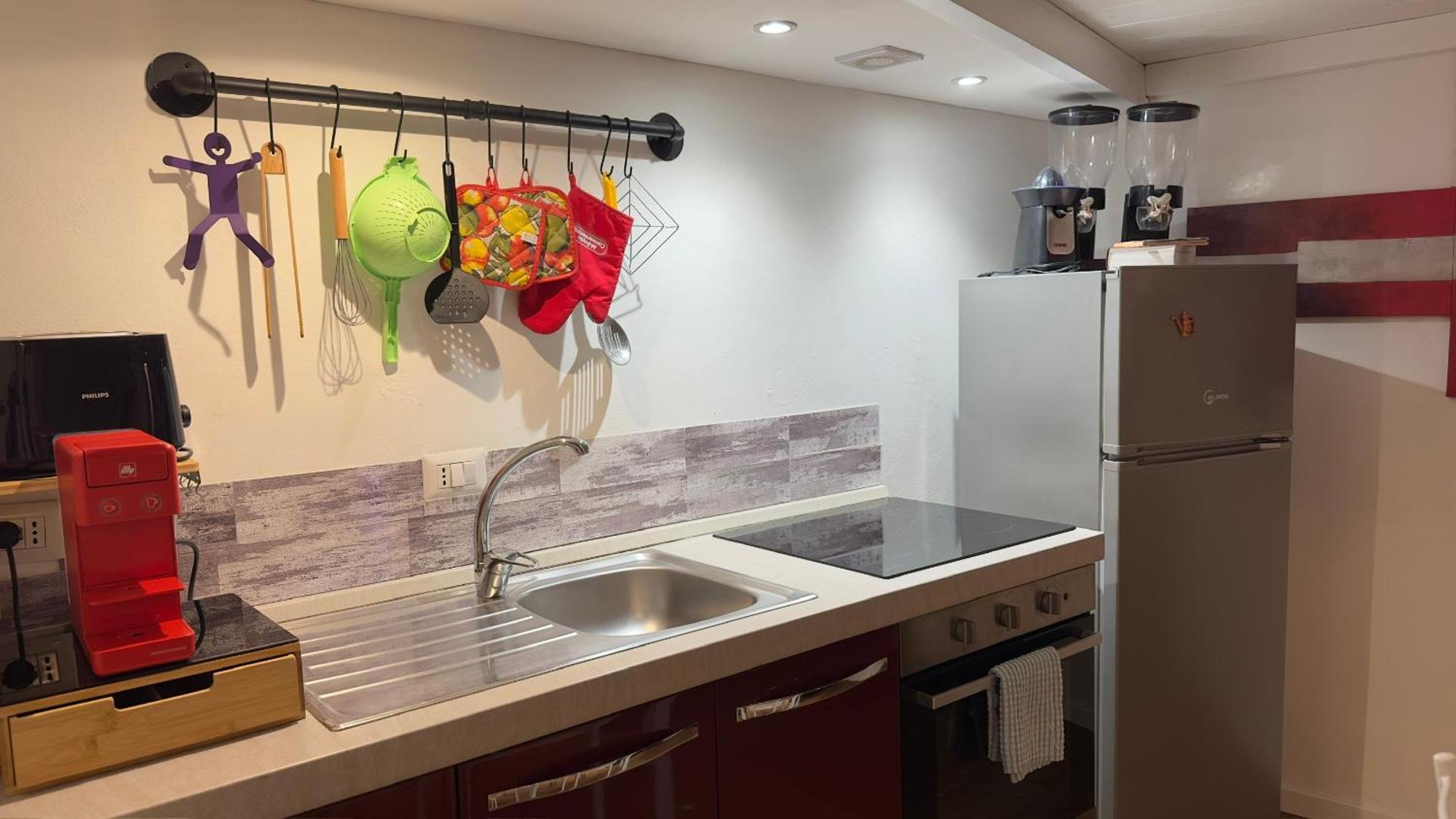 Small Mezzanine Apartment Colosseo Rzym Zewnętrze zdjęcie
