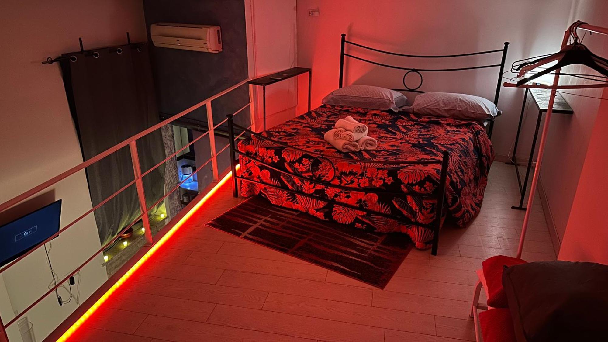Small Mezzanine Apartment Colosseo Rzym Zewnętrze zdjęcie